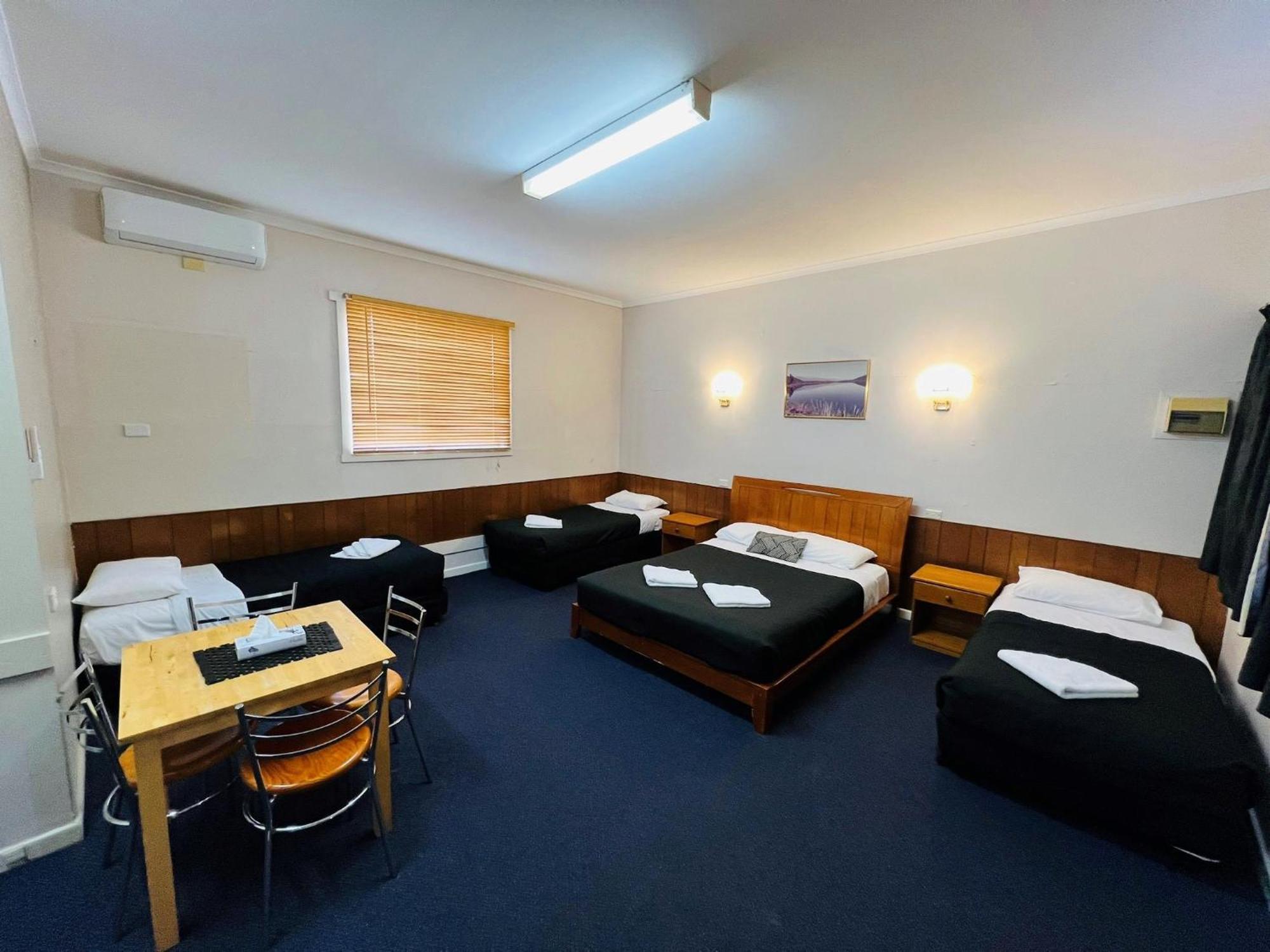 Horsham Motel Экстерьер фото